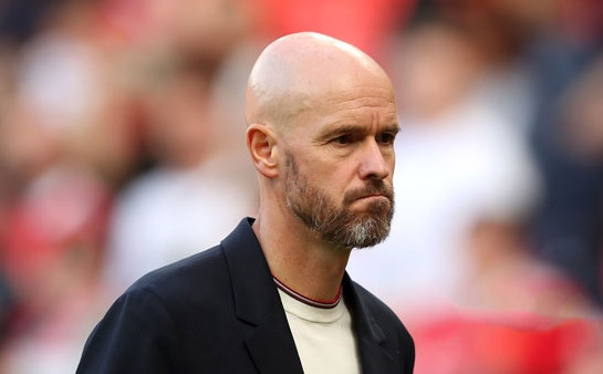 HLV Erik Ten Hag phải đối mặt với "nguy cơ bị sa thải" nếu thất bại trước Chelsea